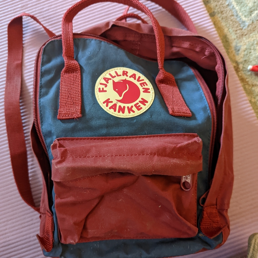 Fjallraven Kanken Mini Backpack